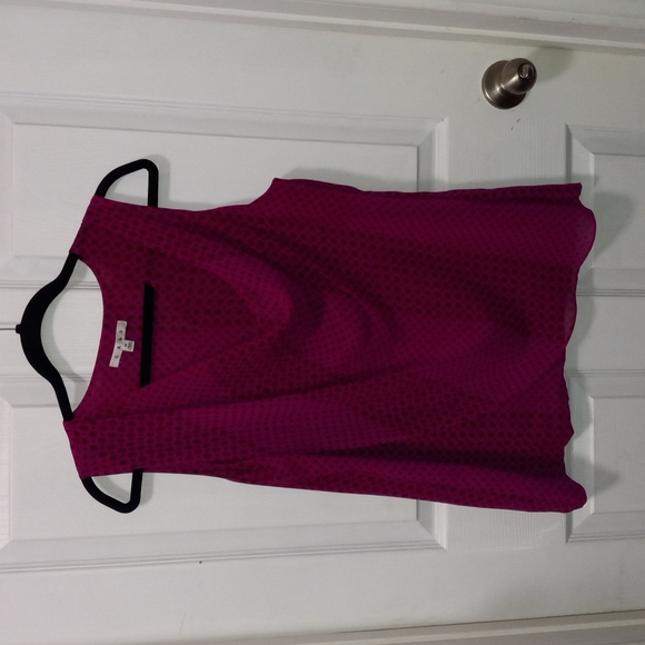CAbi Top Sleeveless Draped Fuchsia Blouse Floral Dot Print Size Medium W… - Picture 2 of 9